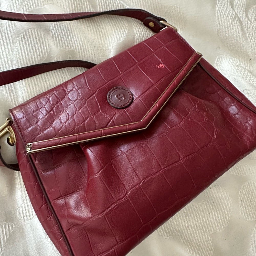 Etienne Aigner Elegant burgundy Crocodile Pattern Shoulder Bag